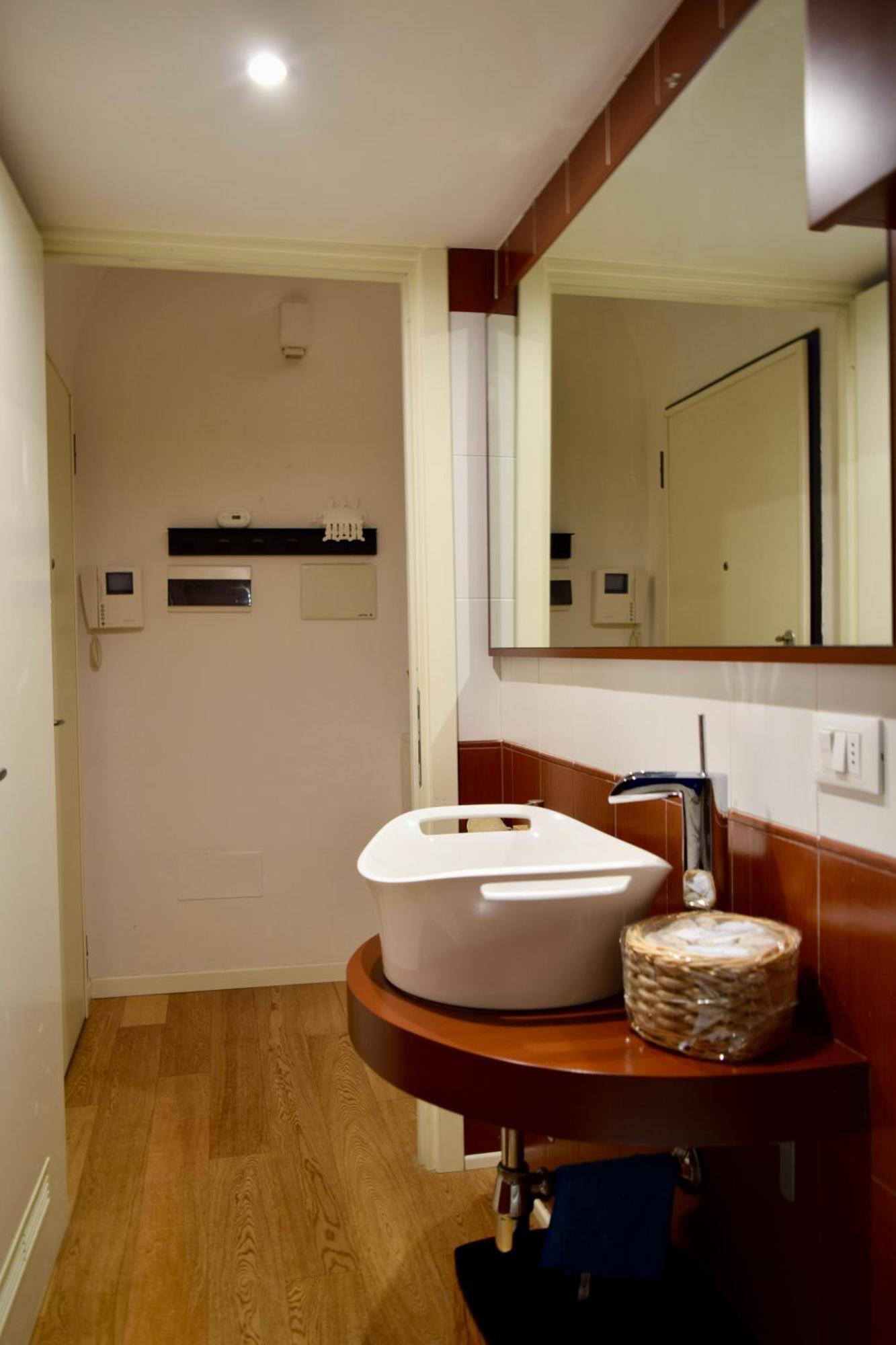 Casa Paradiso - Design Home In Bologna Center ภายนอก รูปภาพ